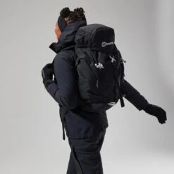 Berghaus Hillwalker InterActive Shell Jacket -Hiking Equipment Store k71a34f77c25af0429d5ef75f7fc9e9a6