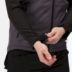 Regatta Mens Surrender Soft Shell Jacket (Iron/Black) -Hiking Equipment Store k7e0365b92a0898eabb446793f3b787f7