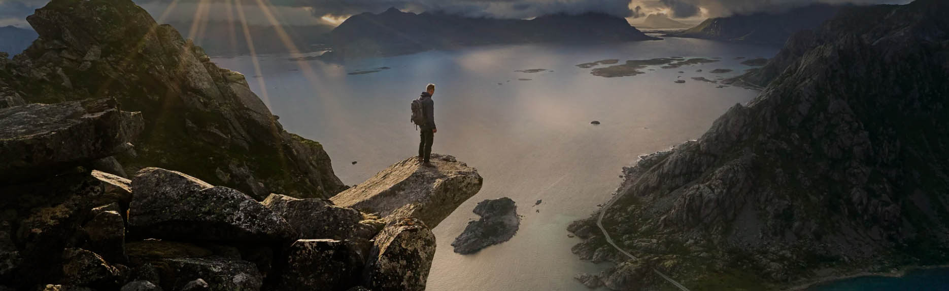 Hiking Equipment Store -Hiking Equipment Store cdfh